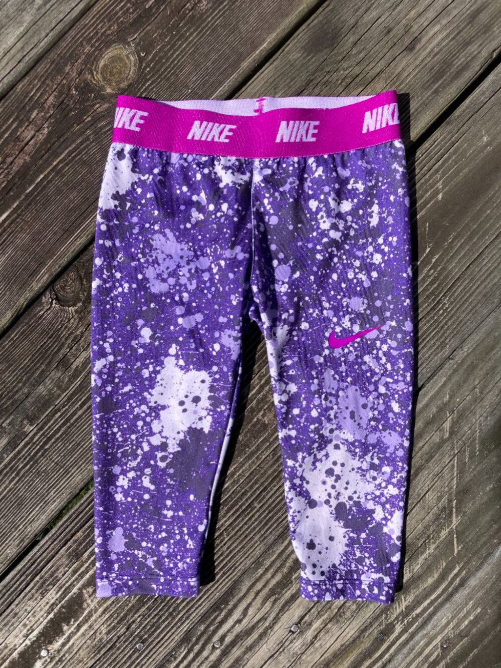 Nike Dri-FIT Purple Splatter Capri Leggings – Girls’ S (4/5T)